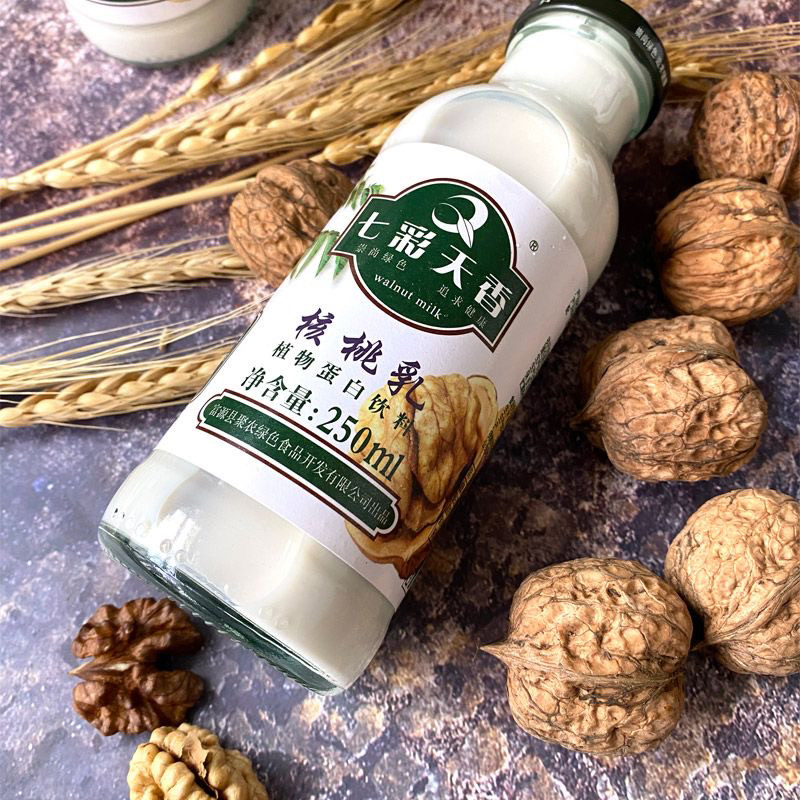 旺旺亮相成都糖酒会：以旺豆乳切入植物基赛道释放饮品新动能(图1)